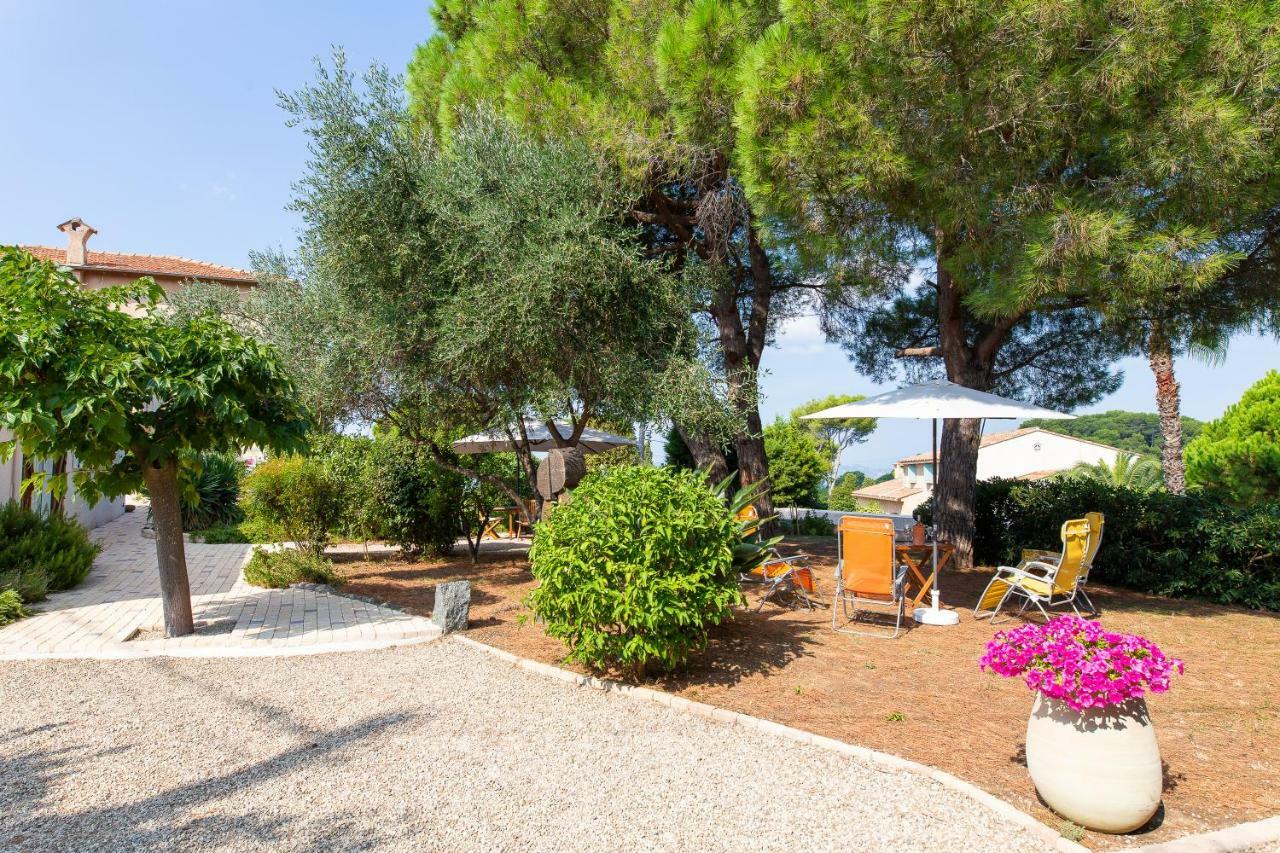 Haus Mit Garten Ueber Der Bucht Von Cannes วาลูริส ภายนอก รูปภาพ